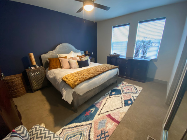 Catherine&rsquo;s MasterSuite modern-schlafzimmer