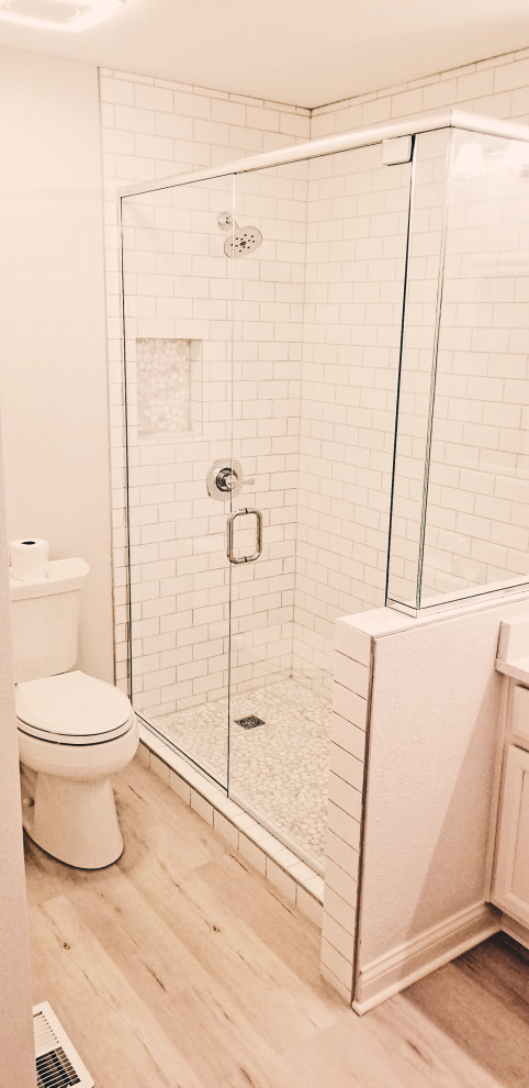 Bathroom - transitional bathroom idea