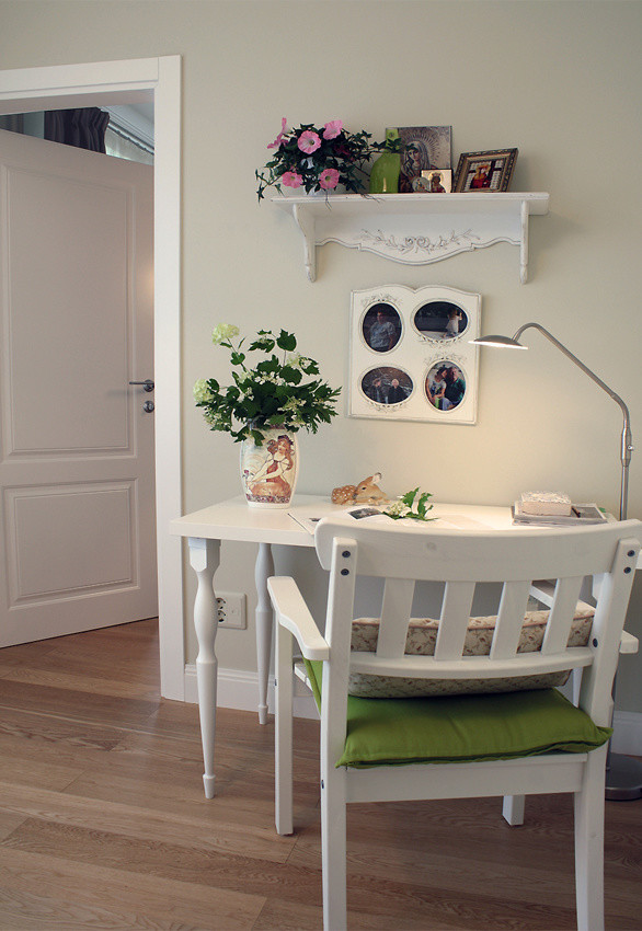 Трава в холодном серебре