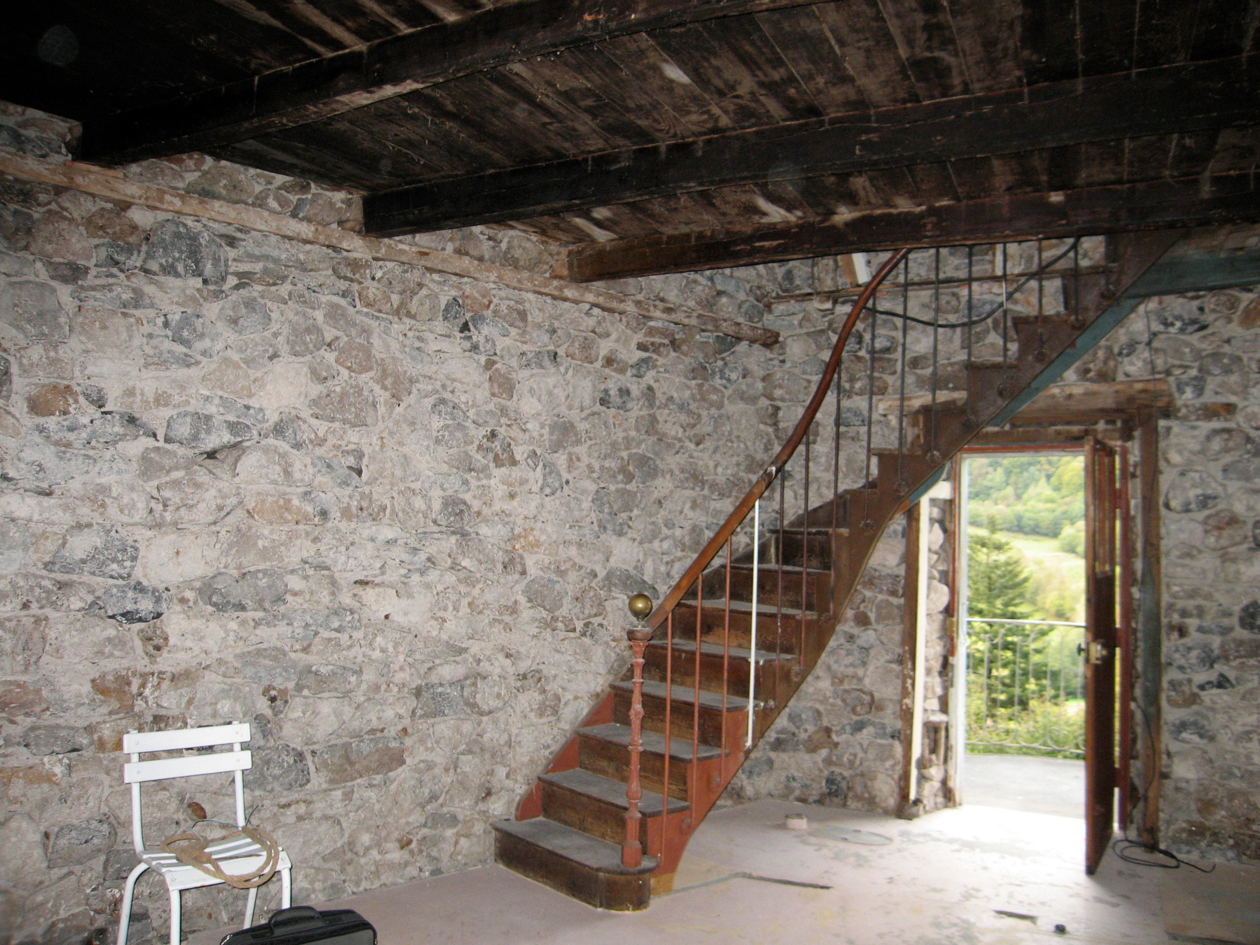 RENOVATION à SAINT-VINCENT-DE-SALERS
