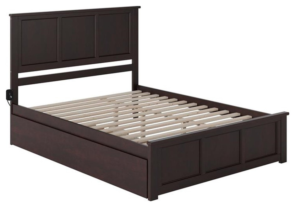 Pemberly Row Queen Bed with Matching Footboard/Trundle in Espresso