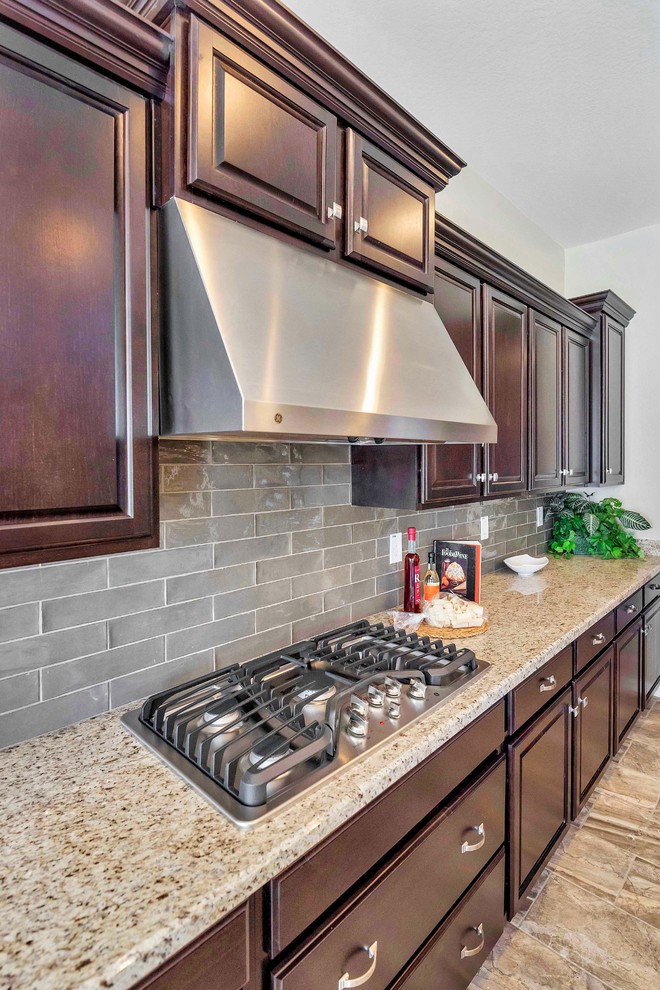Transitional kitchen photo in Phoenix