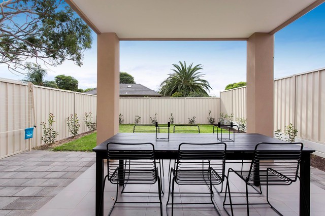 Plympton Park contemporary-patio