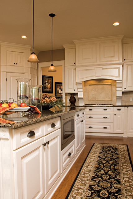 Aristokraft Cabinetry Traditional Kitchen Indianapolis By