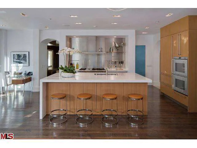 Aubrey Road - Mulholland Estates