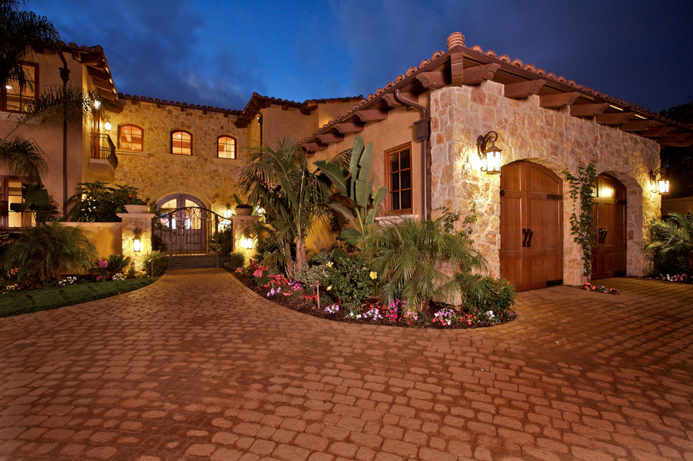 This is an example of a mediterranean entryway in San Diego.