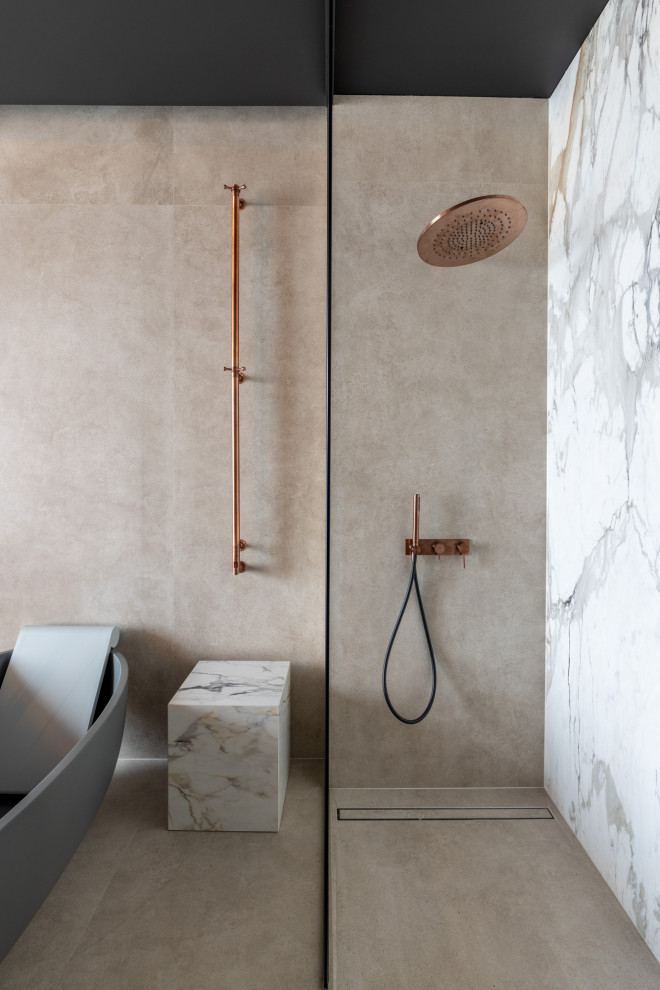 One-bedroom apartment in Skyscraper