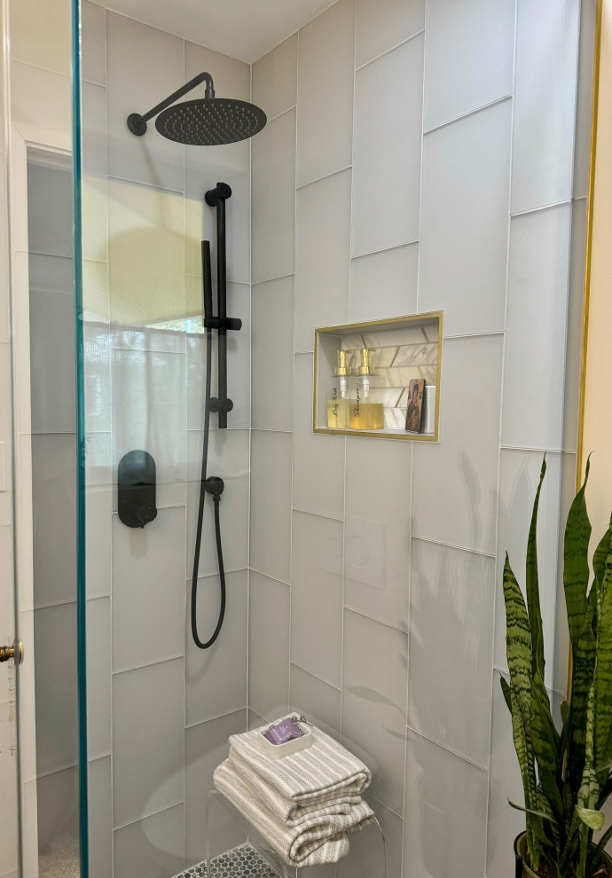Calming Master Bathroom in Alameda