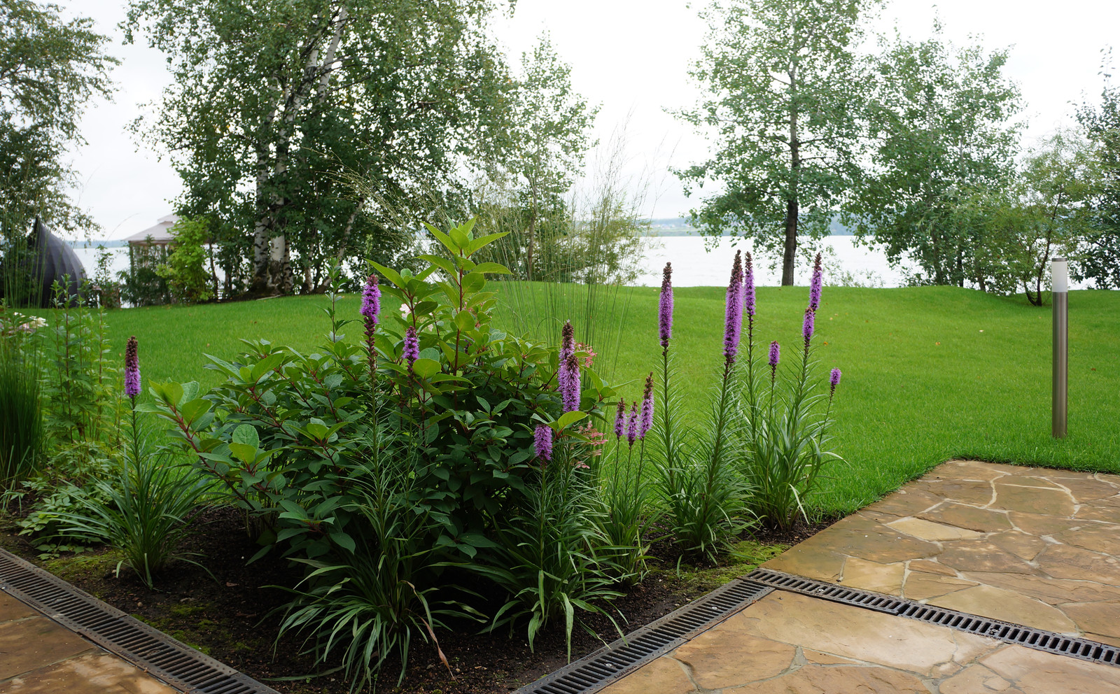 Усадьба на берегу залива