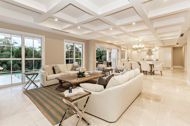 Hamptons Home - Gold Coast nyklassisk-vardagsrum