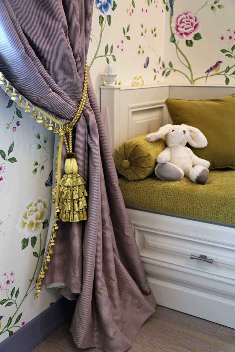 Сталинка на набережной