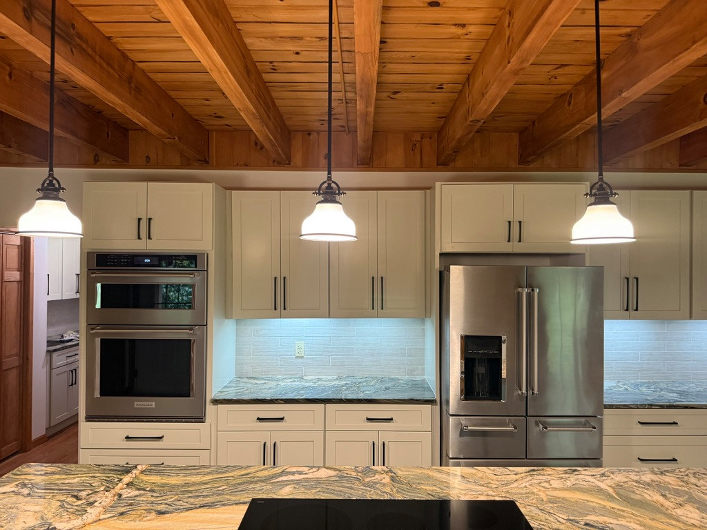 Modern Rustic Cabin Kitchen Inspiration