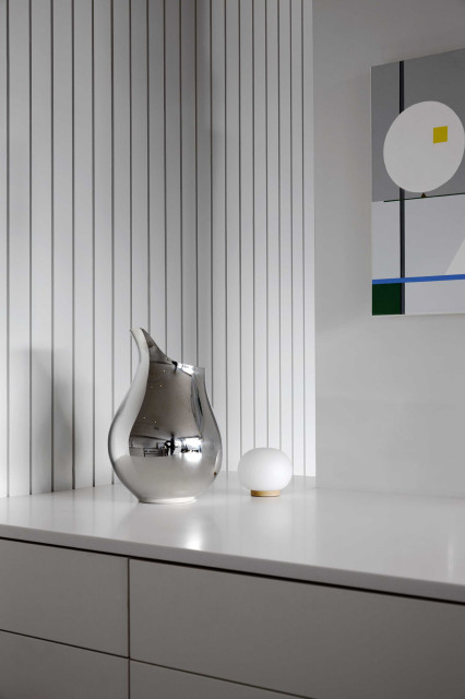 City slick apartment contemporary-kitchen