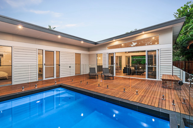 Parkedge Project contemporaneo-piscina