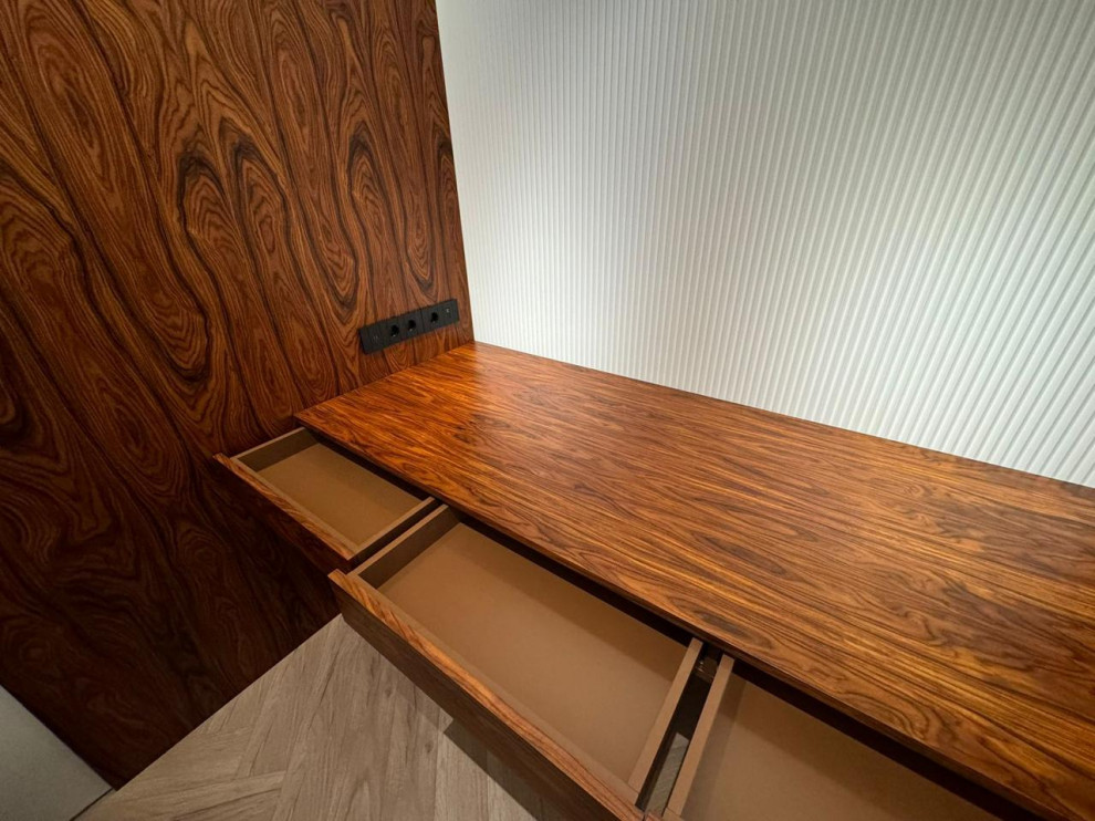 Стеновые панели и мебель в квартире