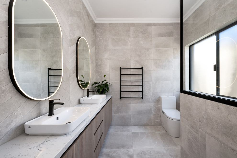 Inspiration for a contemporary bathroom in Perth.