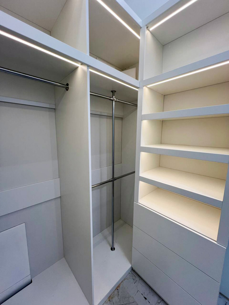 Гардеробные с подсветкой