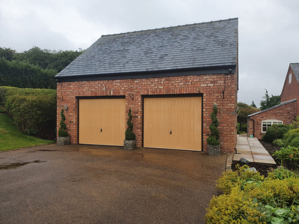Garage Conversion to Man Pad