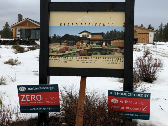 Bend custom home contemporary-entry