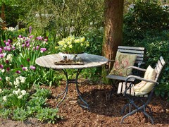 7 Ideen, für stimmungsvolle Osterdeko im Garten