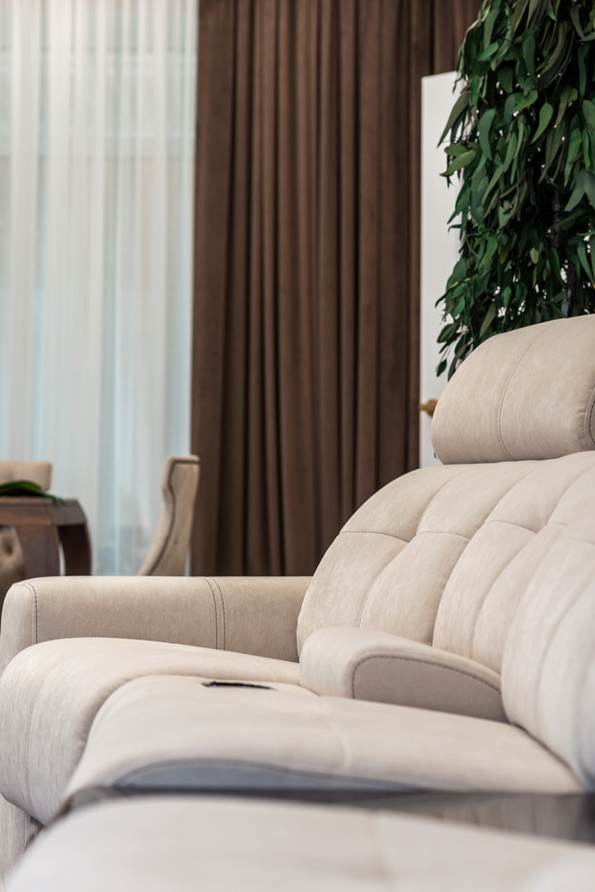 Дом с бассейном