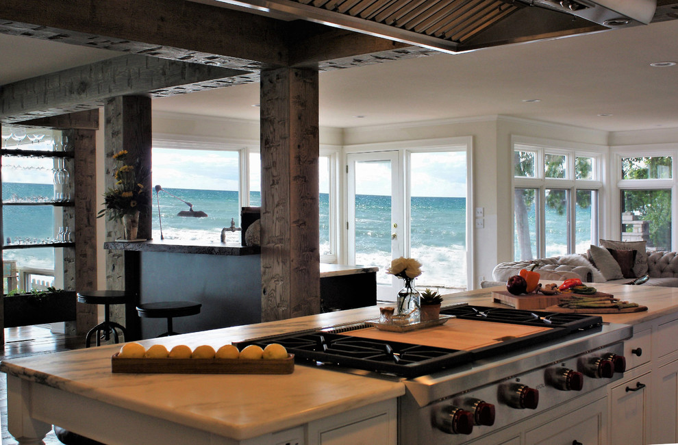 Photo of a beach style kitchen in Milwaukee.