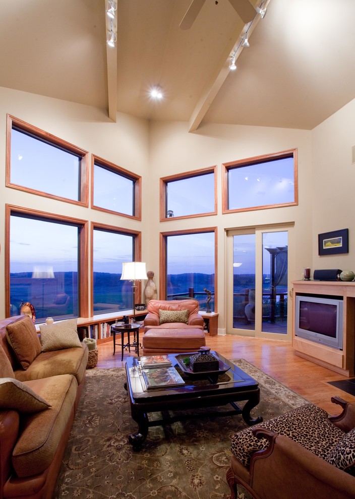 Modern Living Room Big Window for Large Space