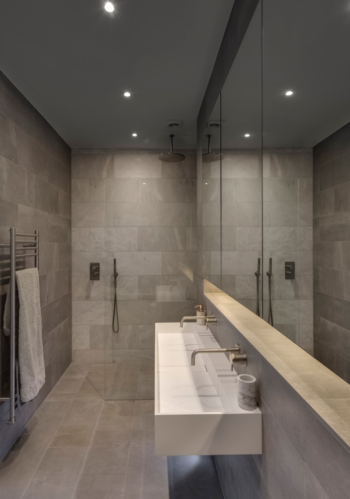 Photo of a medium sized contemporary bathroom in London.