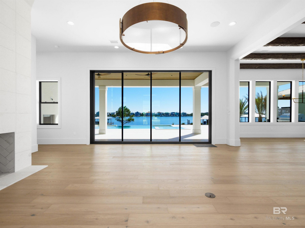 Refined Luxury Waterfront