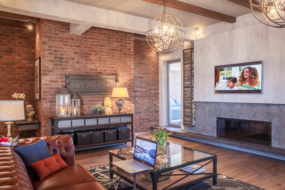 Источник вдохновения для домашнего уюта: гостиная комната в стиле лофт с паркетным полом среднего тона, горизонтальным камином, фасадом камина из бетона, телевизором на стене и коричневым полом
