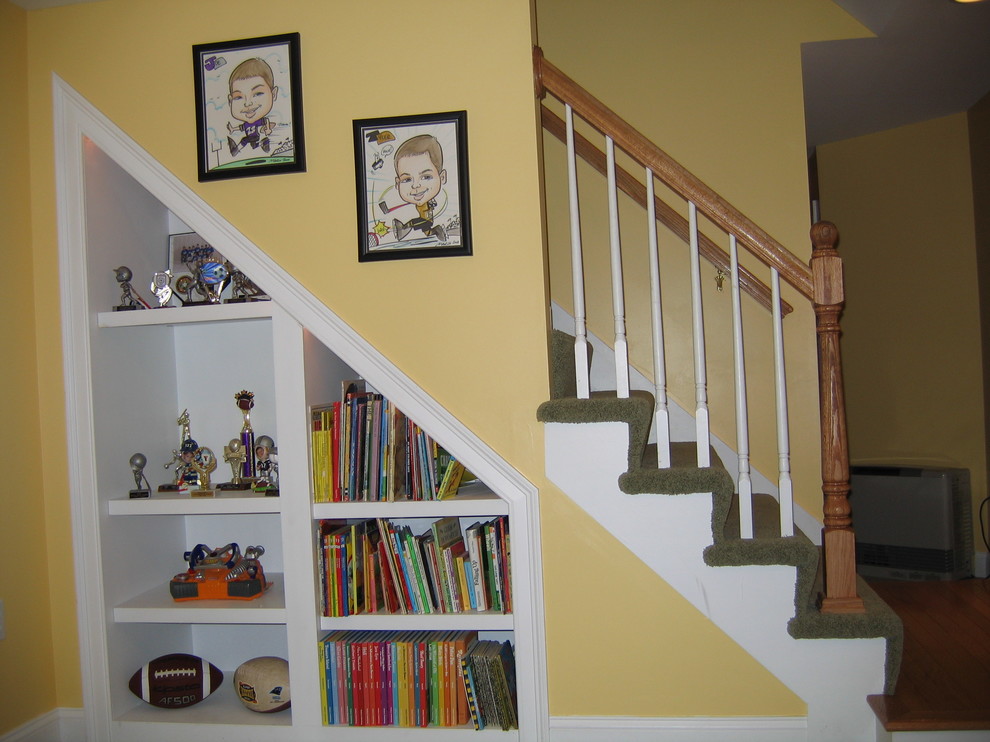 Basement - traditional basement idea in Boston