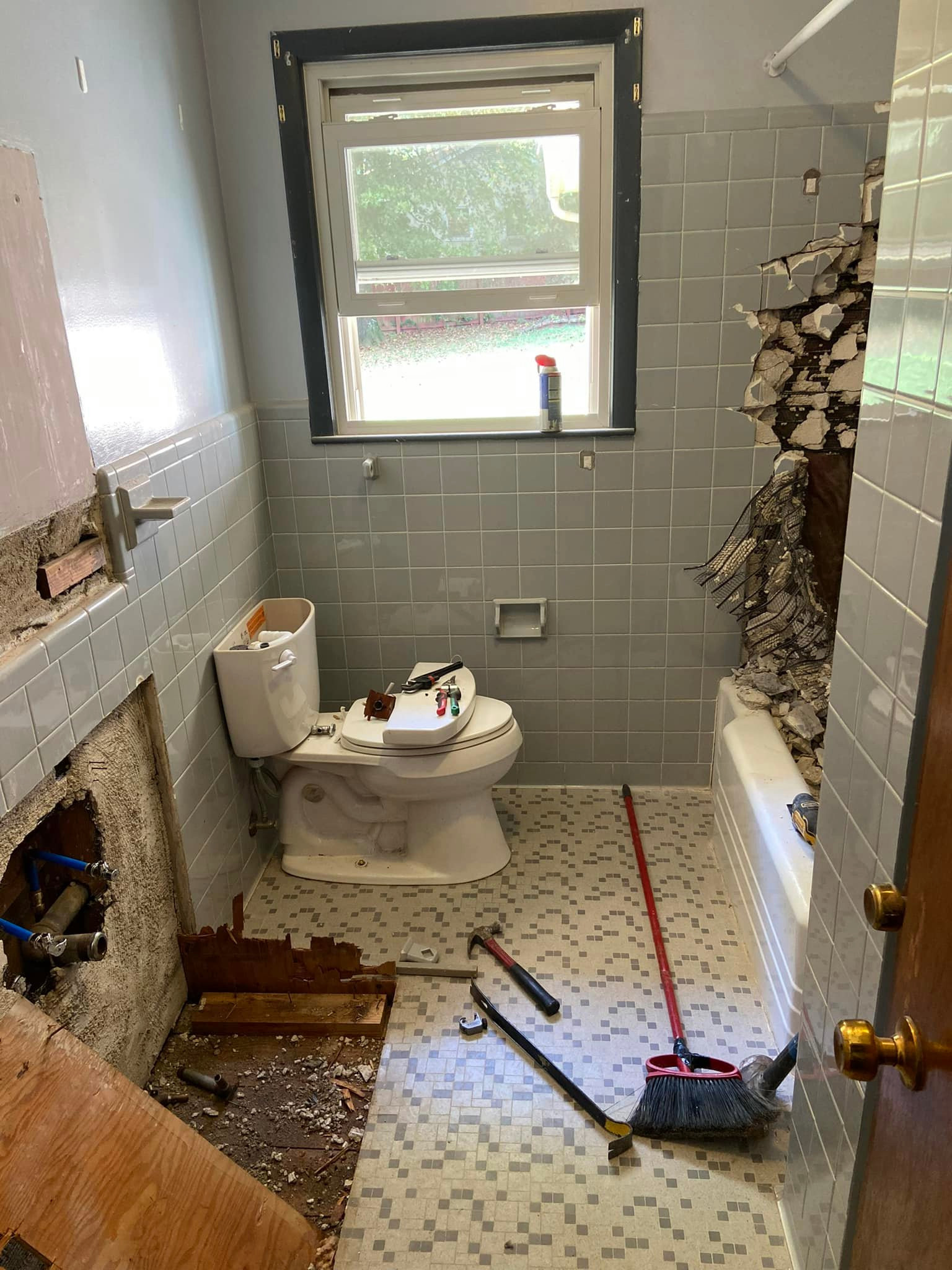 Bathroom Remodel renovations before