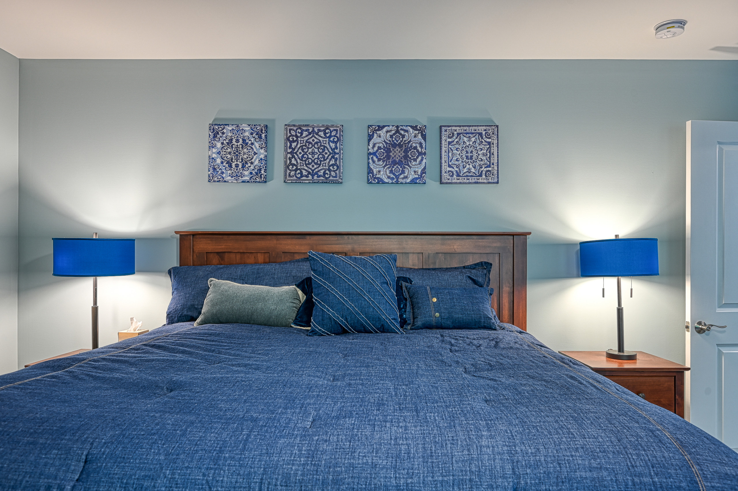 Malloy Garage Apartment Bedroom