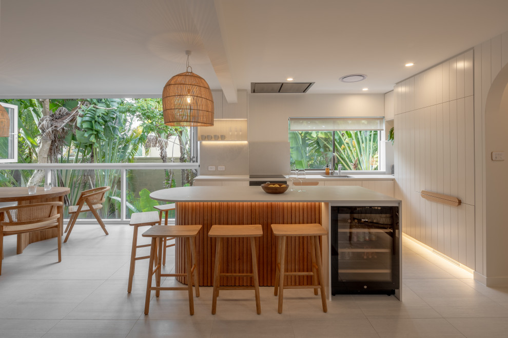 Photo of a beach style kitchen in Sunshine Coast.