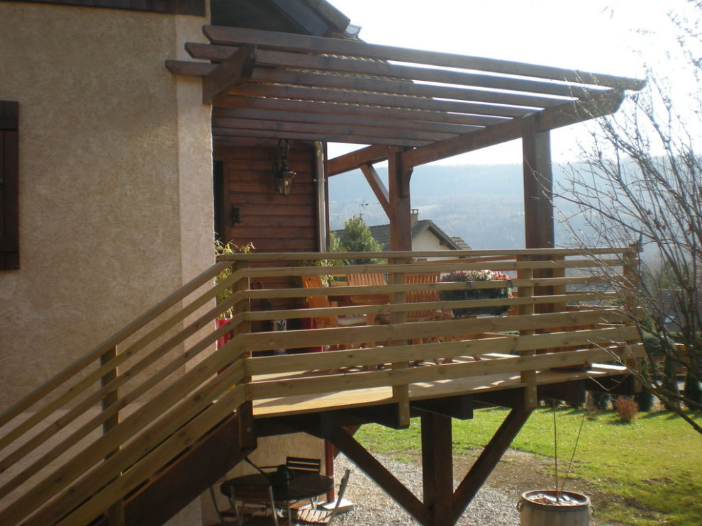 Cette photo montre une terrasse montagne.