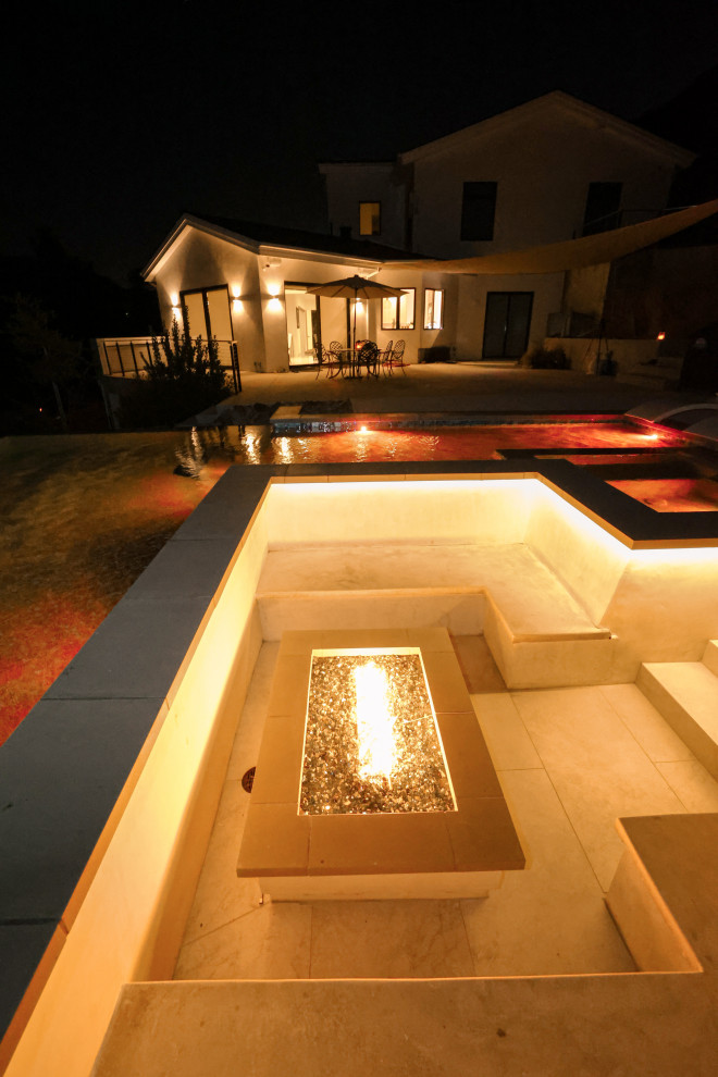 Agoura Hills New Build - Lobo Canyon