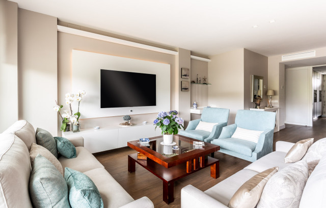 proyecto DC transitional-living-room