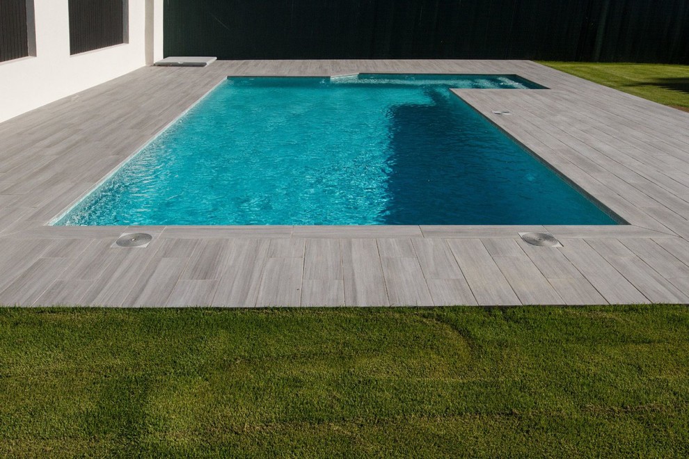 Inspiration for a transitional pool in Other.