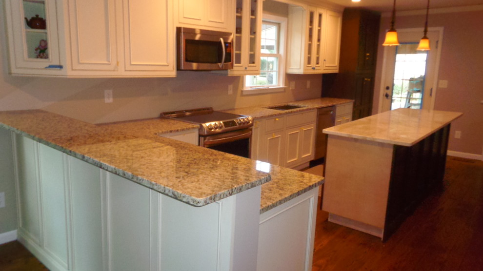 Inspiration for a transitional home design remodel in Baltimore