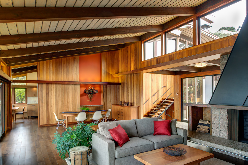 This is an example of a midcentury living room in San Francisco.