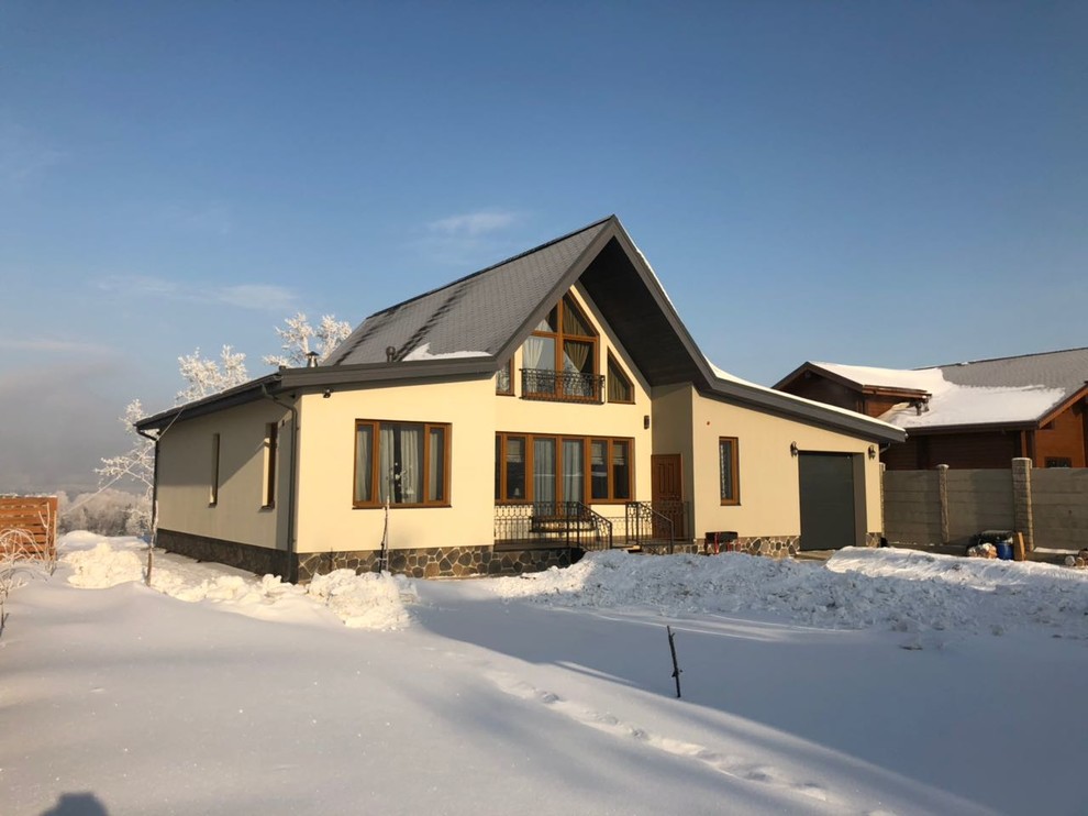 Дом в черте города. 260 м2.