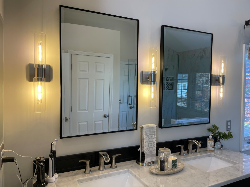 This is an example of a large classic bathroom in Baltimore.