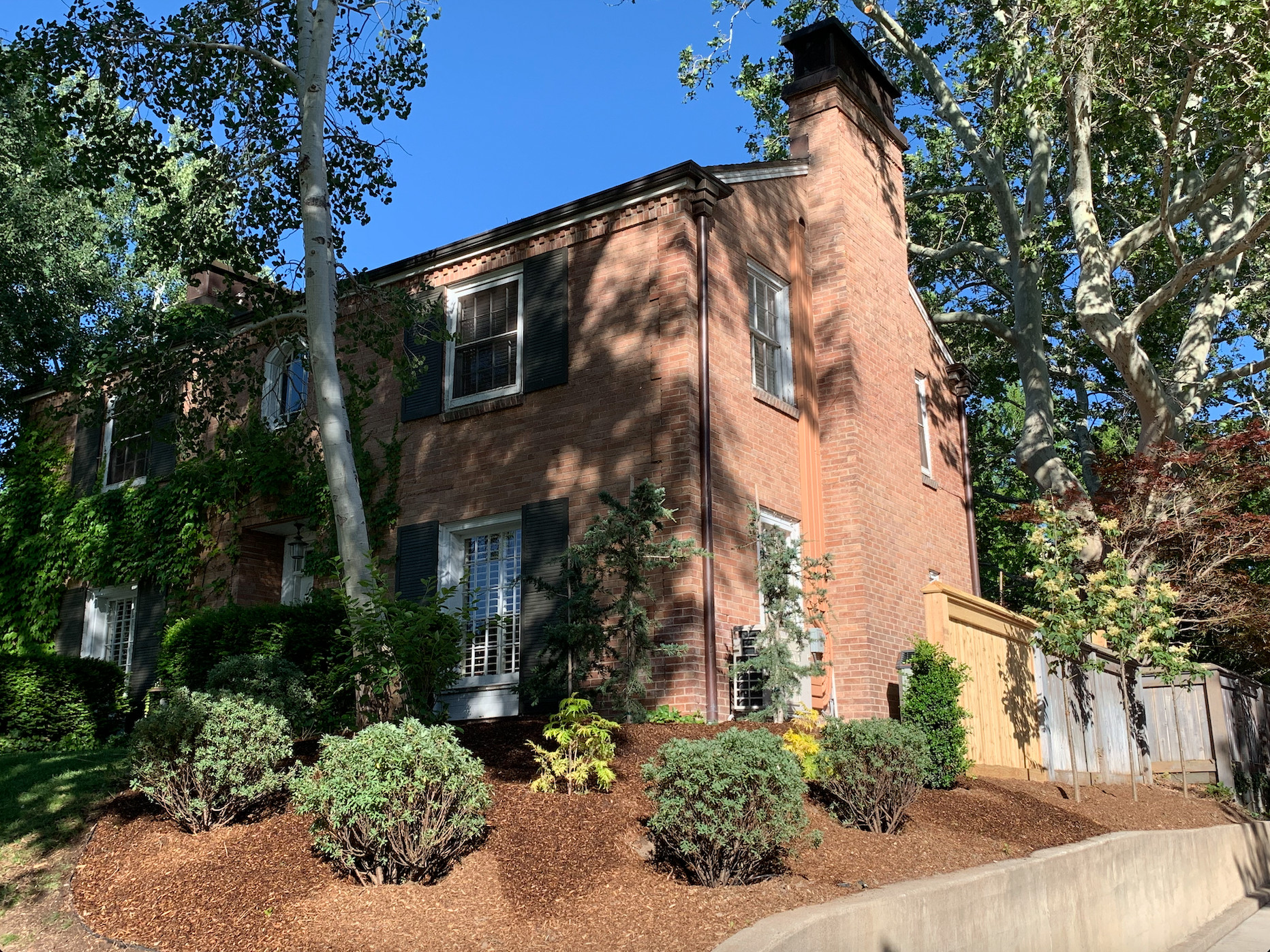 Alpine Curb Appeal