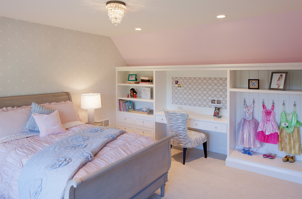 This is an example of a transitional kids' room in Grand Rapids.