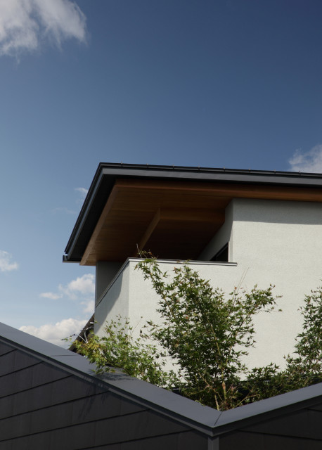 SURROUND　　 moderne-facade
