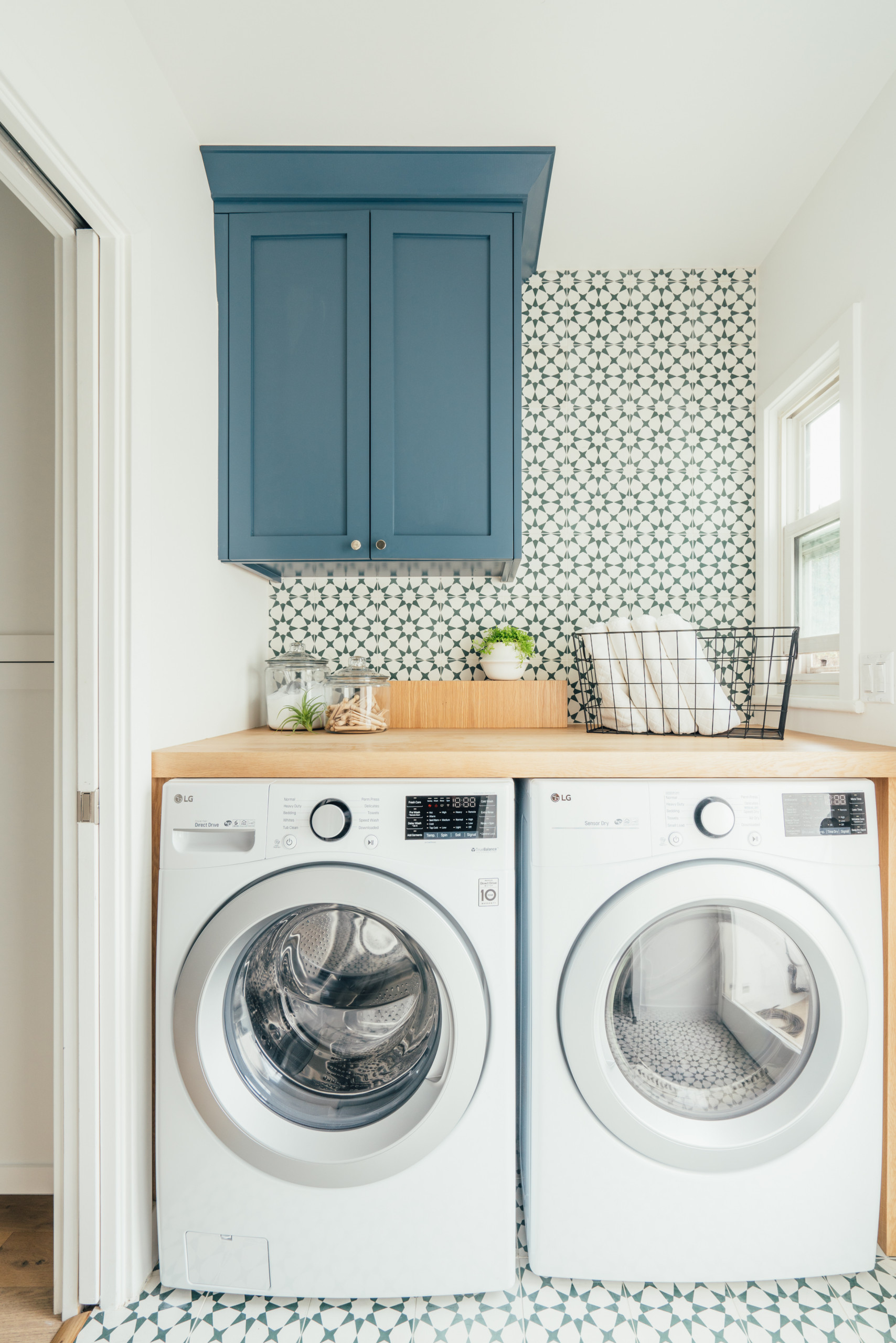 75 Beautiful Laundry Room With Wood Countertops Pictures Ideas