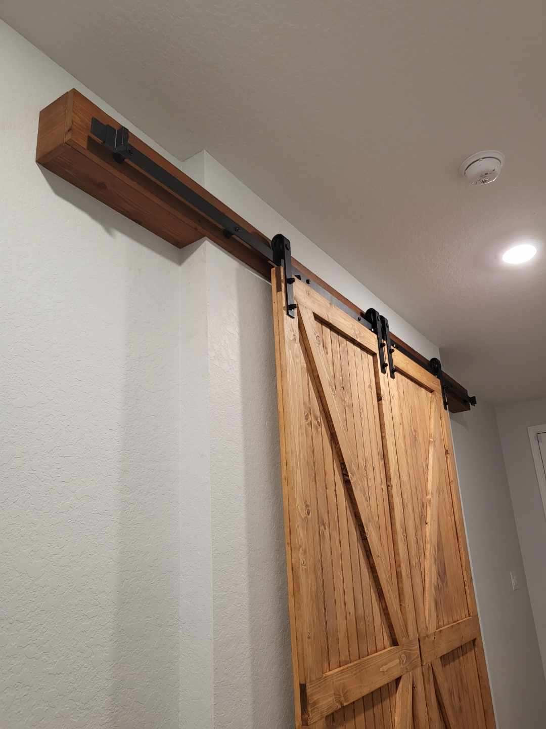 Ollor Barn Doors