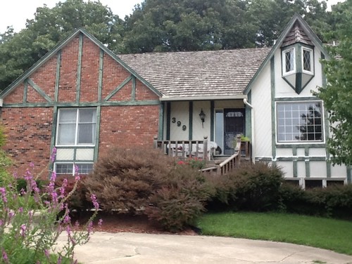 Need help with exterior paint colors that compliment brick