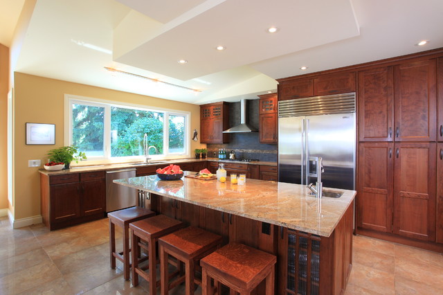 Transitional transitional-kitchen