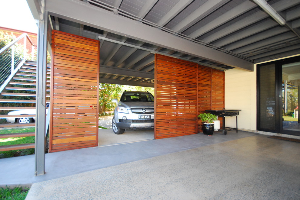 Contemporary garage in Brisbane.